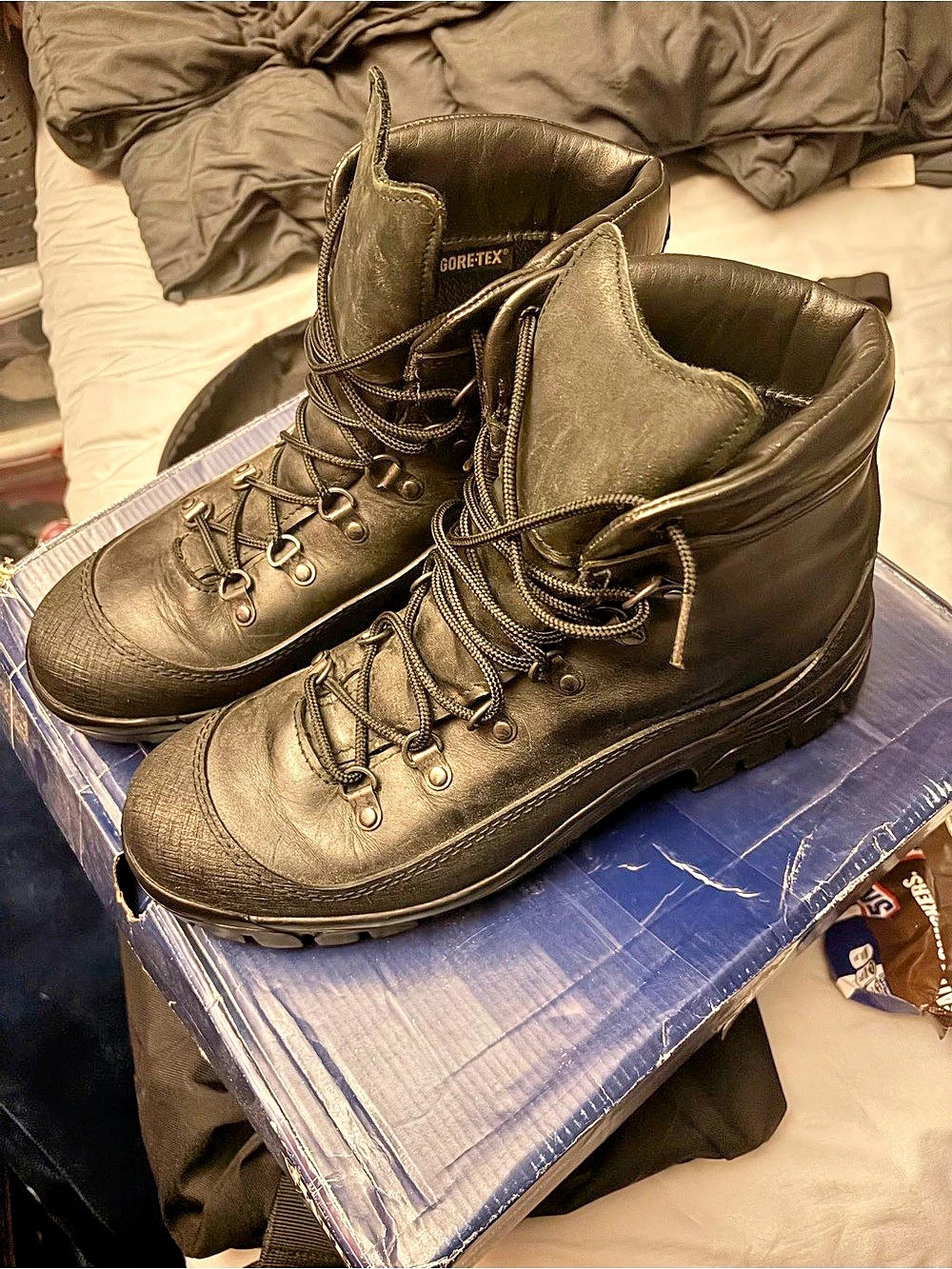 Bates E03400 US Army Combat Hiker Boot Black US 11.5 R